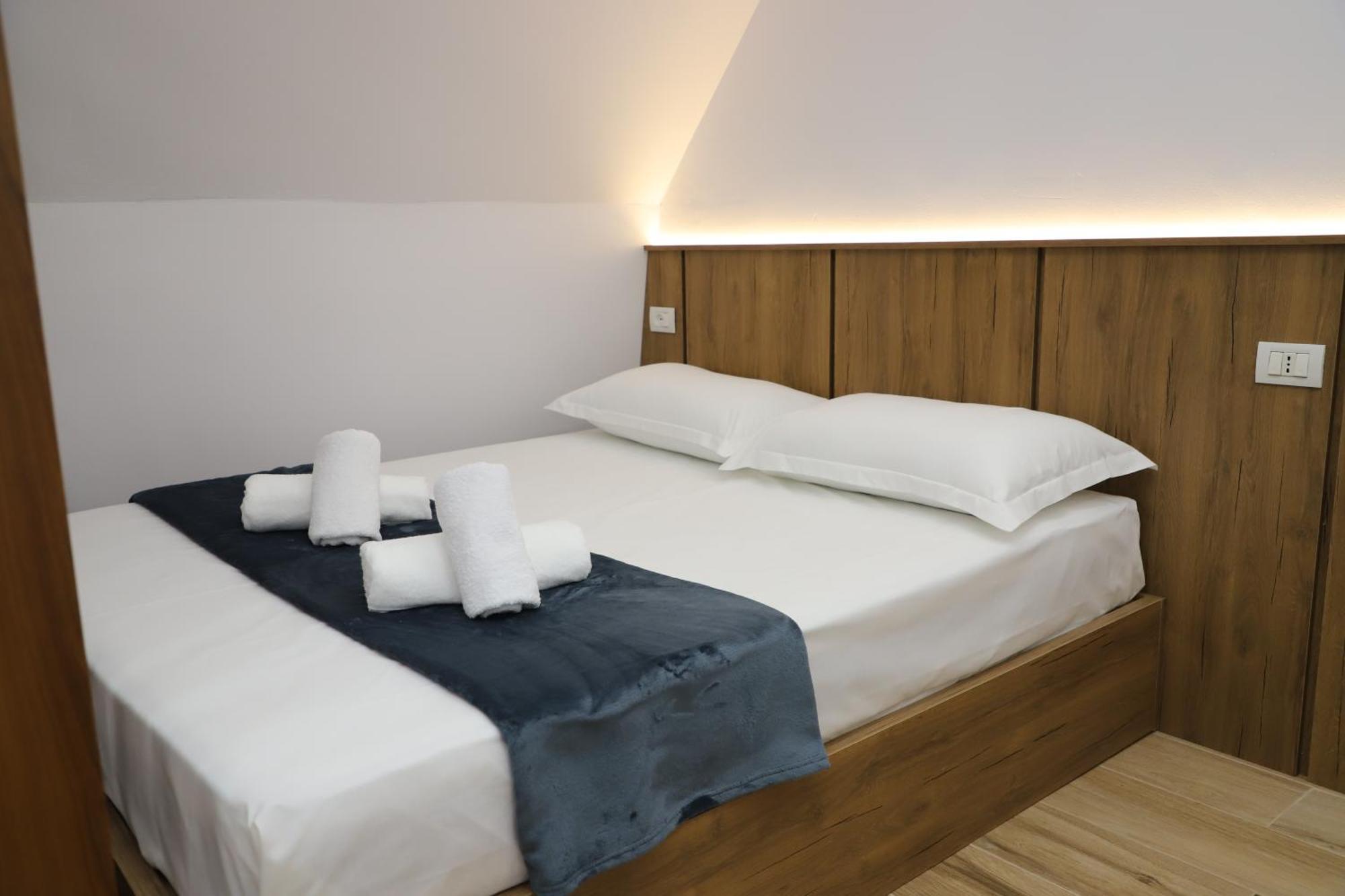 Central Apartment Berat Apartmán *